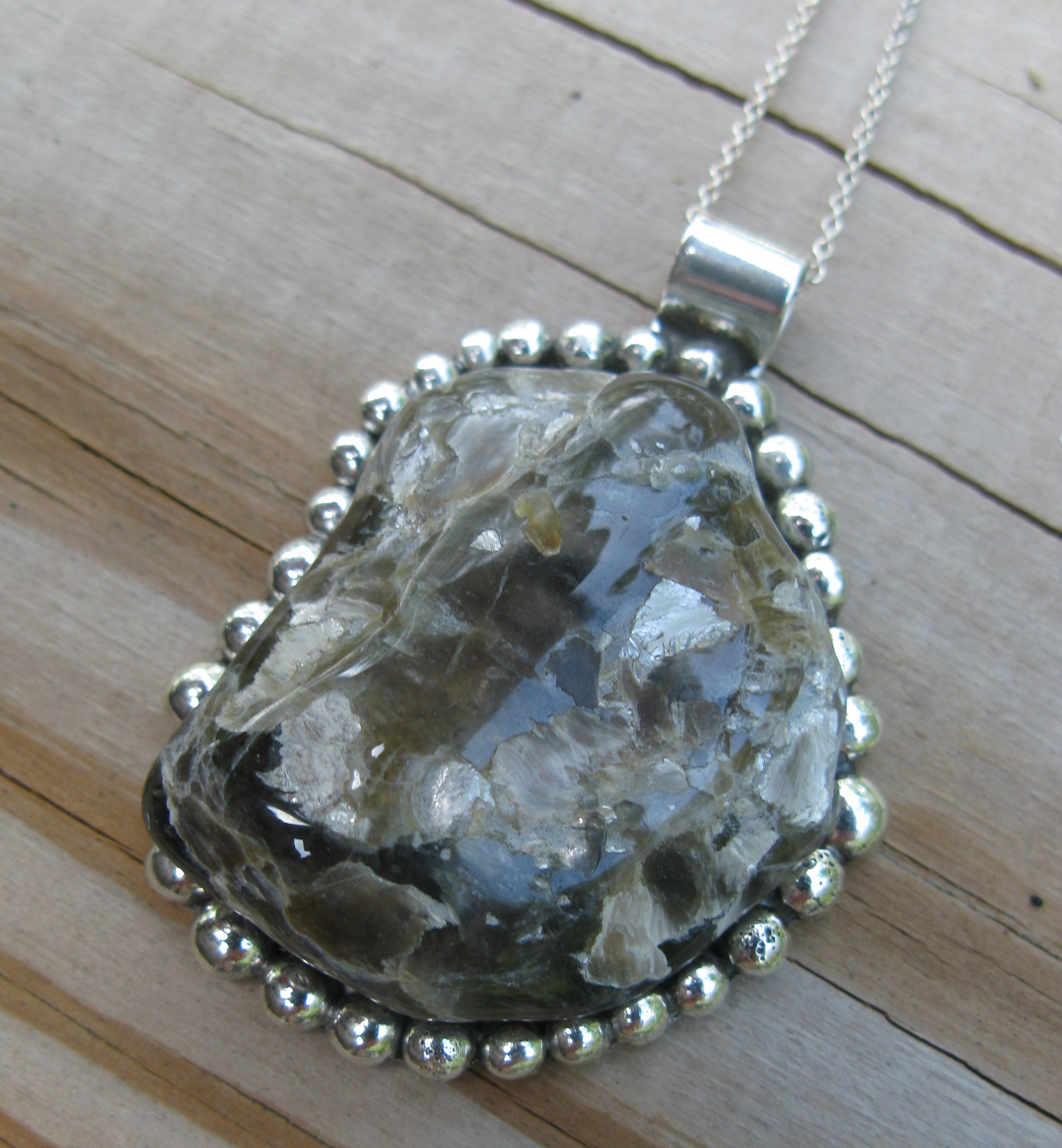 Maria's stone pendant
